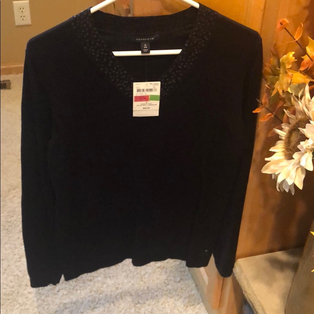 BLACK LANDS' END SWEATER NWT SIZE SMALL (6-8)